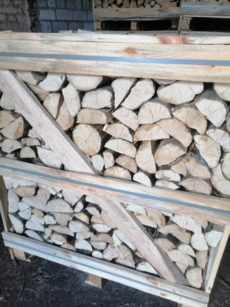 drova-kolotyie-v-korobah-3