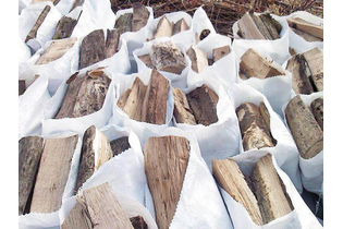 Дрова дубовые- в мешках по 0,01 куб.м.