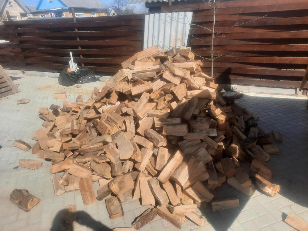 Дубовые дрова, колотые 3 куб.м.