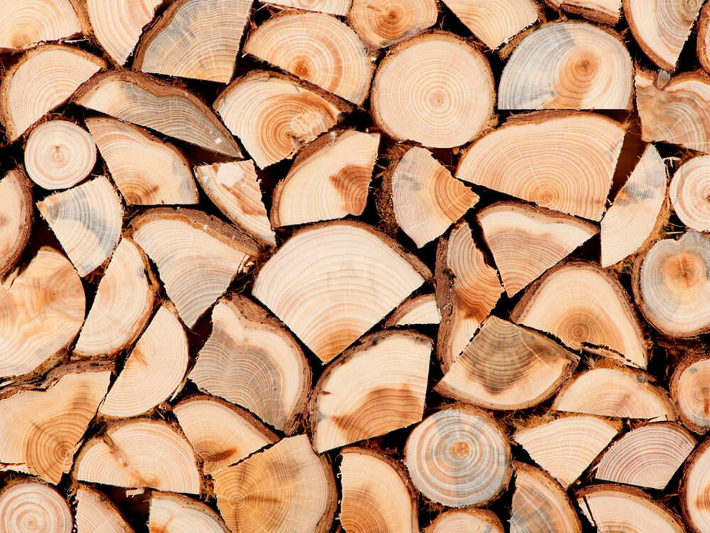 Плотно уложенные дрова